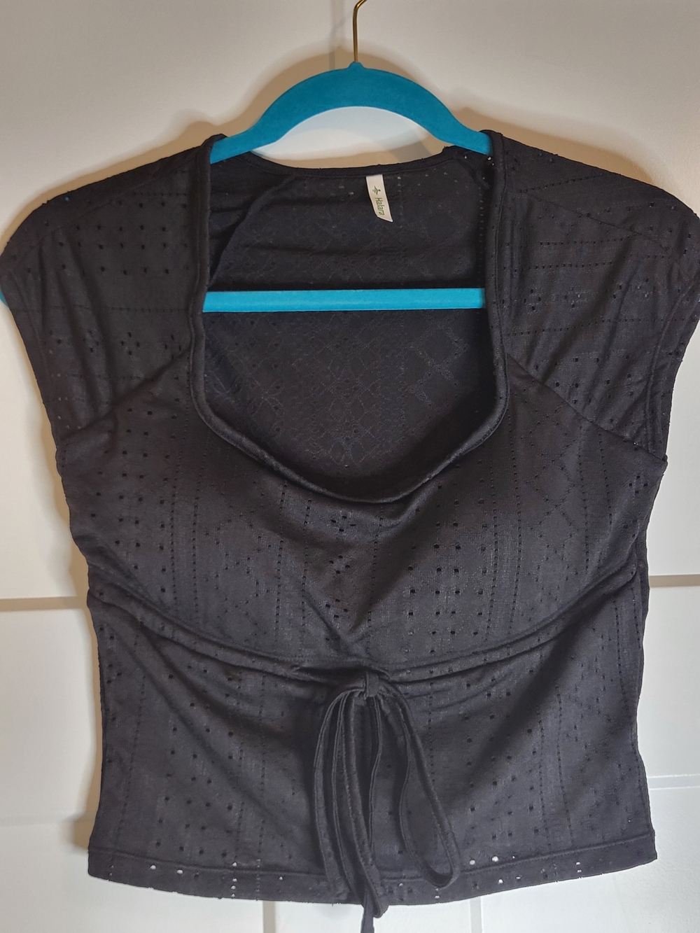 HALARA Black Eyelet Tie-Front Top